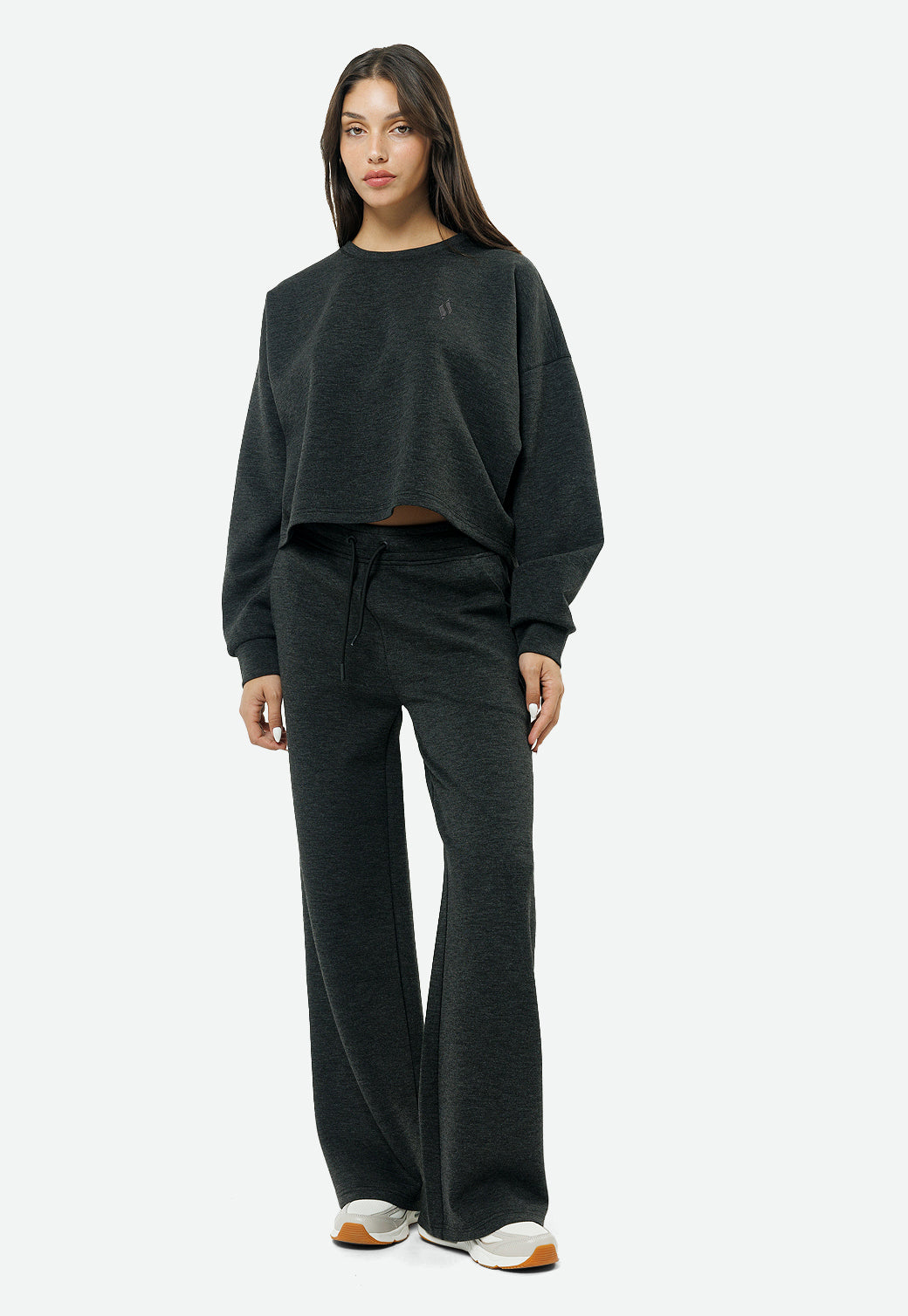 מכנס אינטרלוק בגיזרה מתרחבת