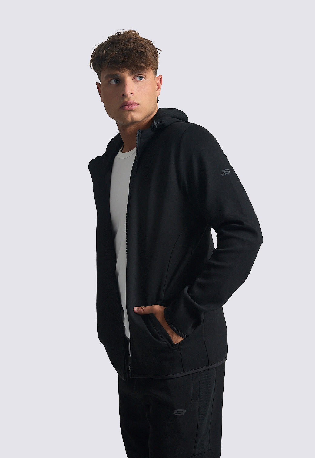 ג'קט אינטרלוק עם קפוצ'ון