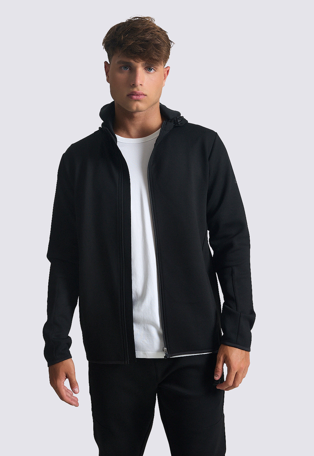 ג'קט אינטרלוק עם קפוצ'ון