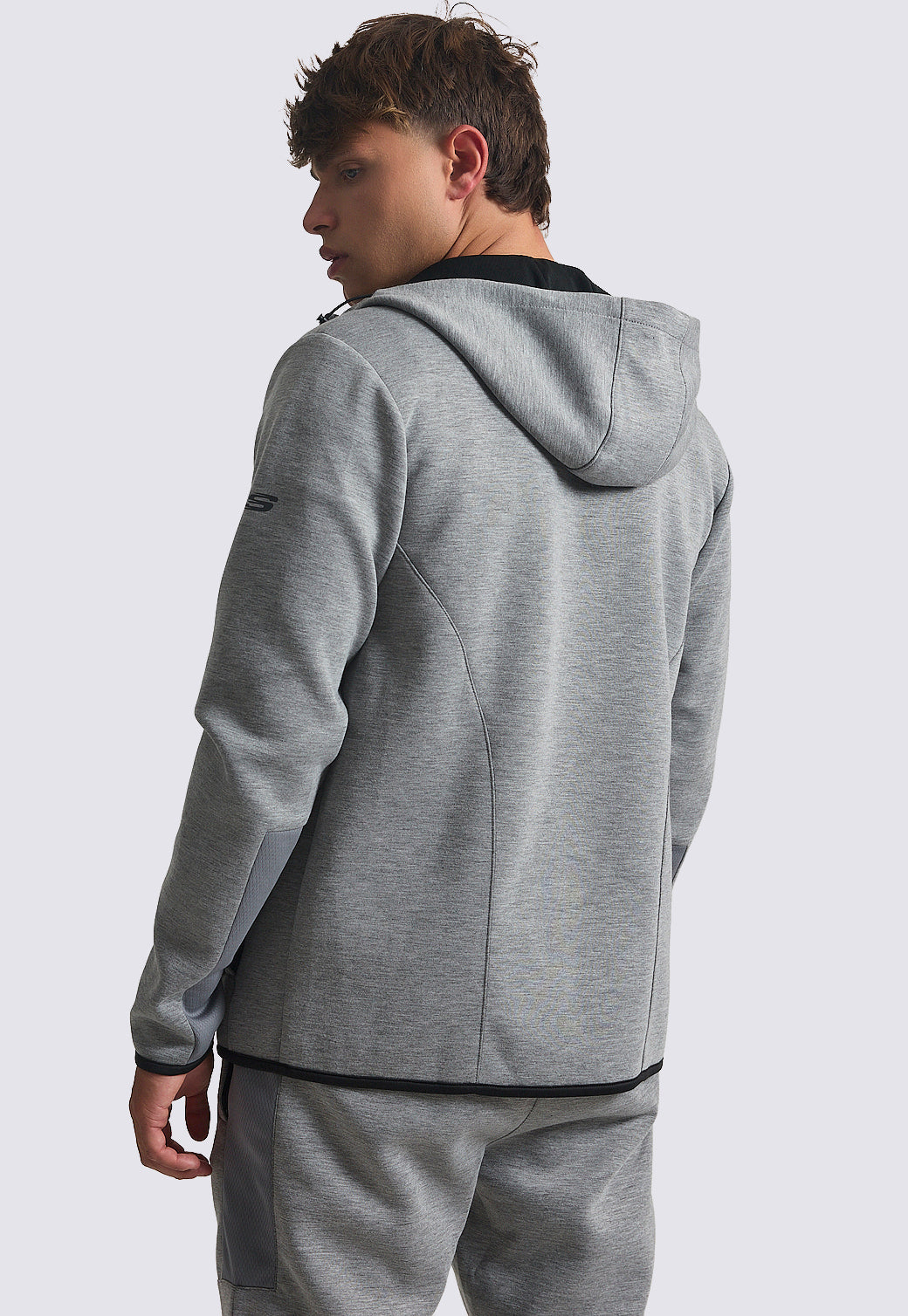 ג'קט אינטרלוק עם קפוצ'ון