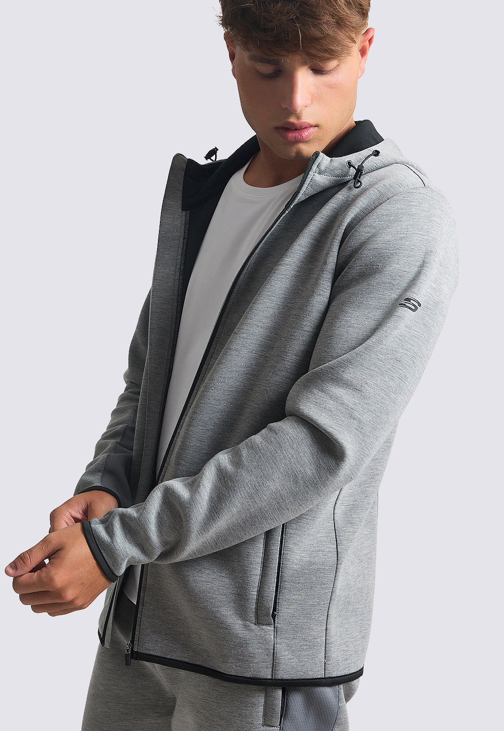 ג'קט אינטרלוק עם קפוצ'ון