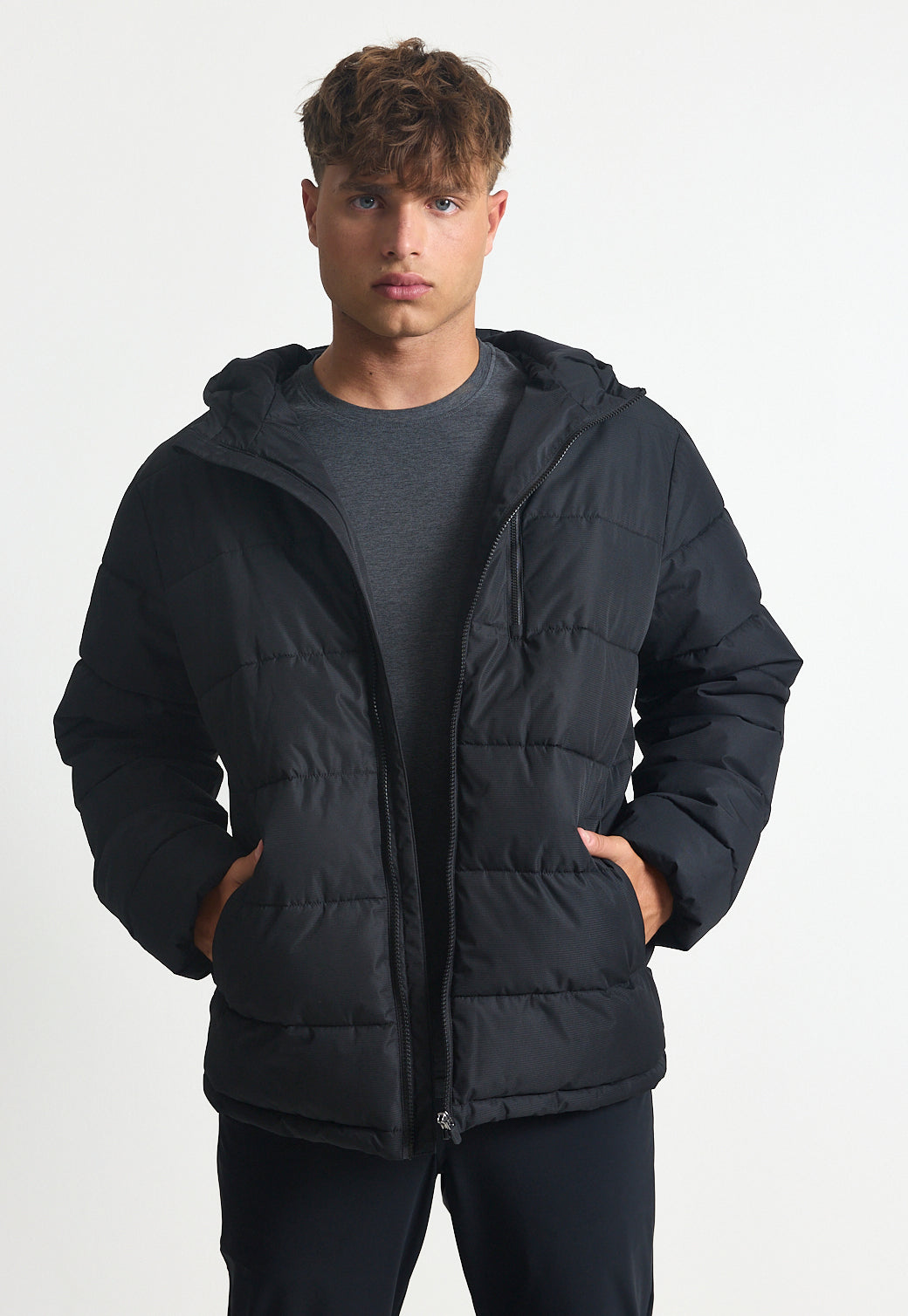 מעיל עם קפוצ'ון