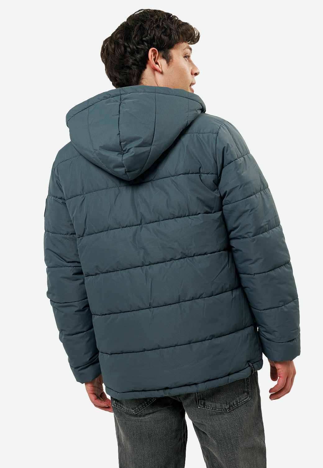 מעיל עם קפוצ'ון