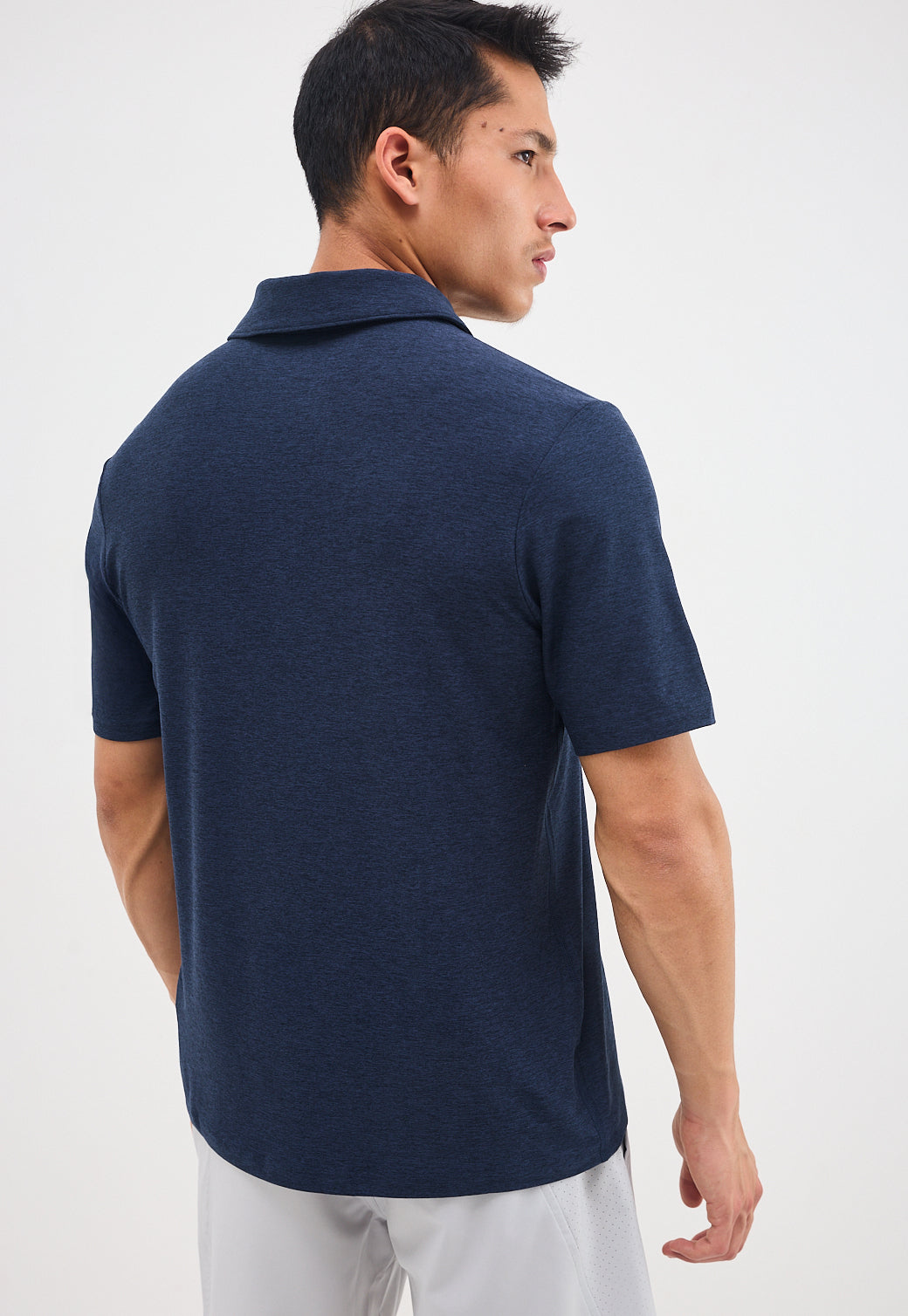 חולצת פולו קצרה