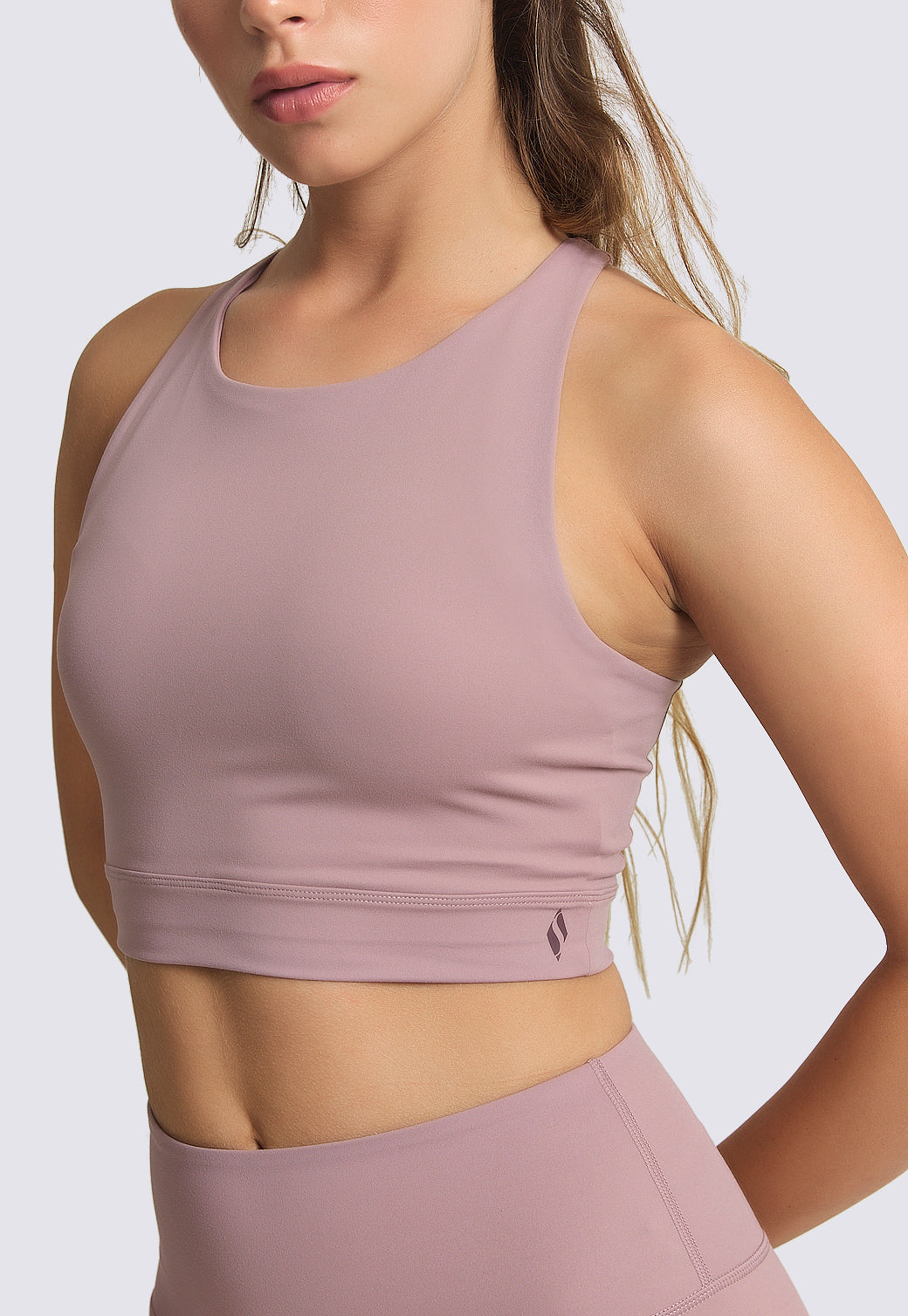 טופ אימון מנדף