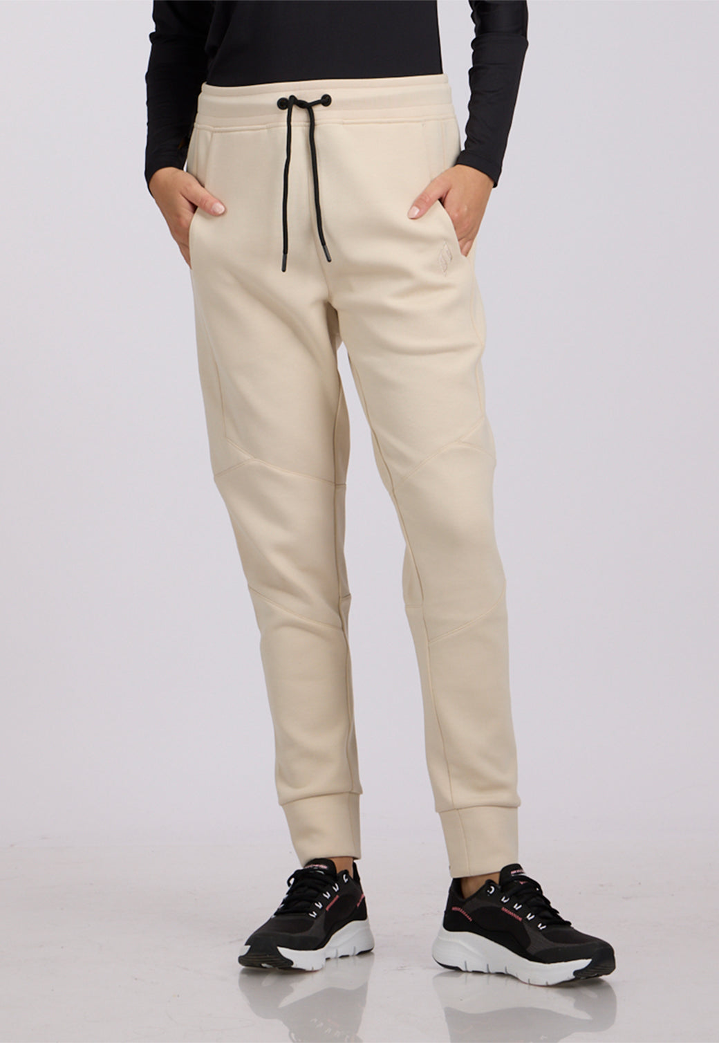 מכנס אינטרלוק עם לוגו רקום