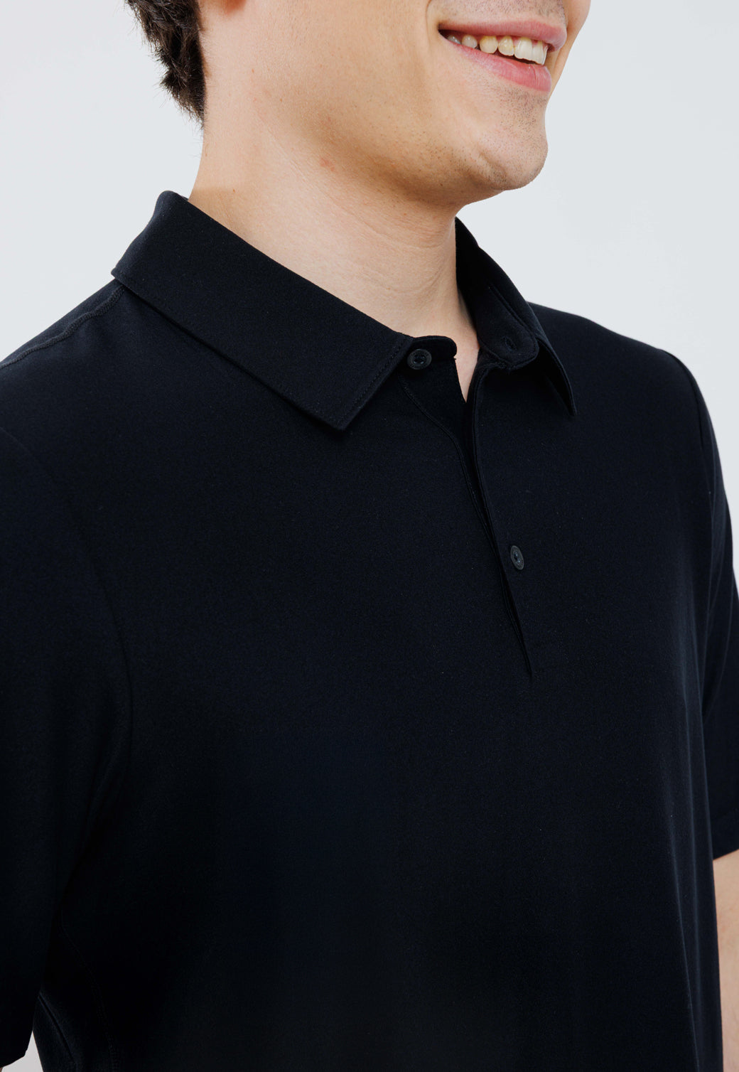 חולצת פולו קצרה