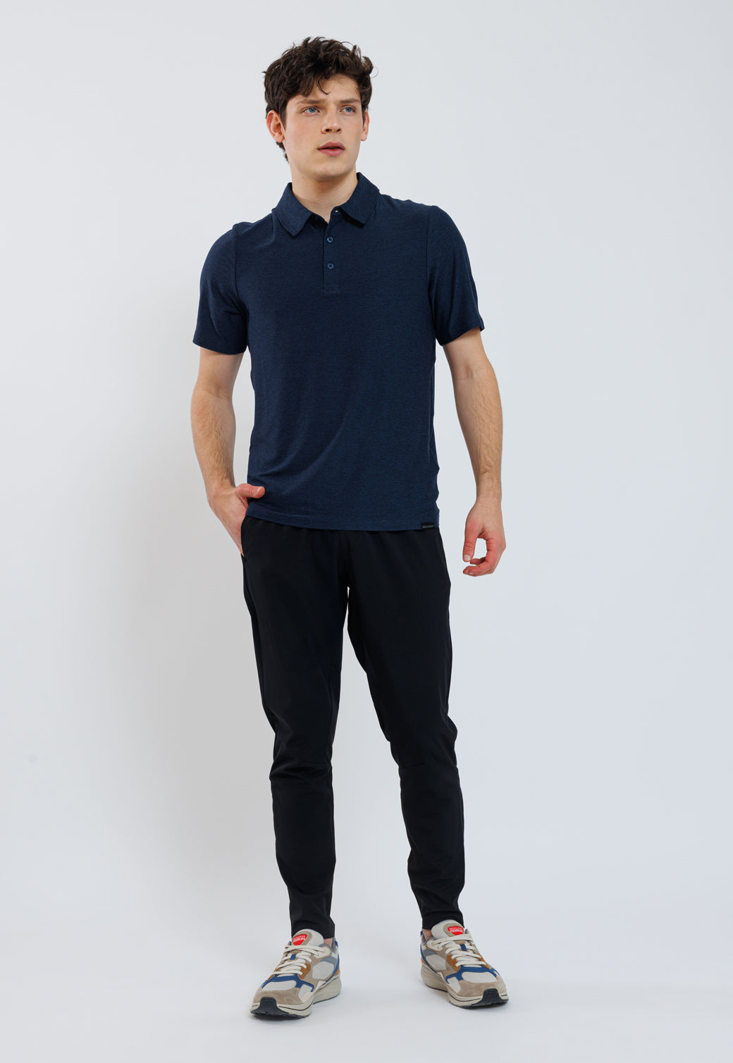 חולצת פולו קצרה