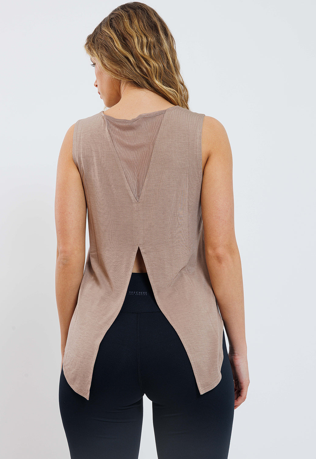 גופיית ספורט