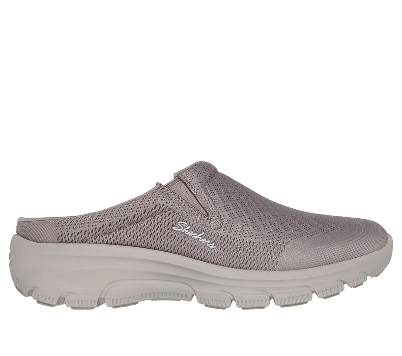 כפכפי סליפ-און רחבות לנשים | Easy Going