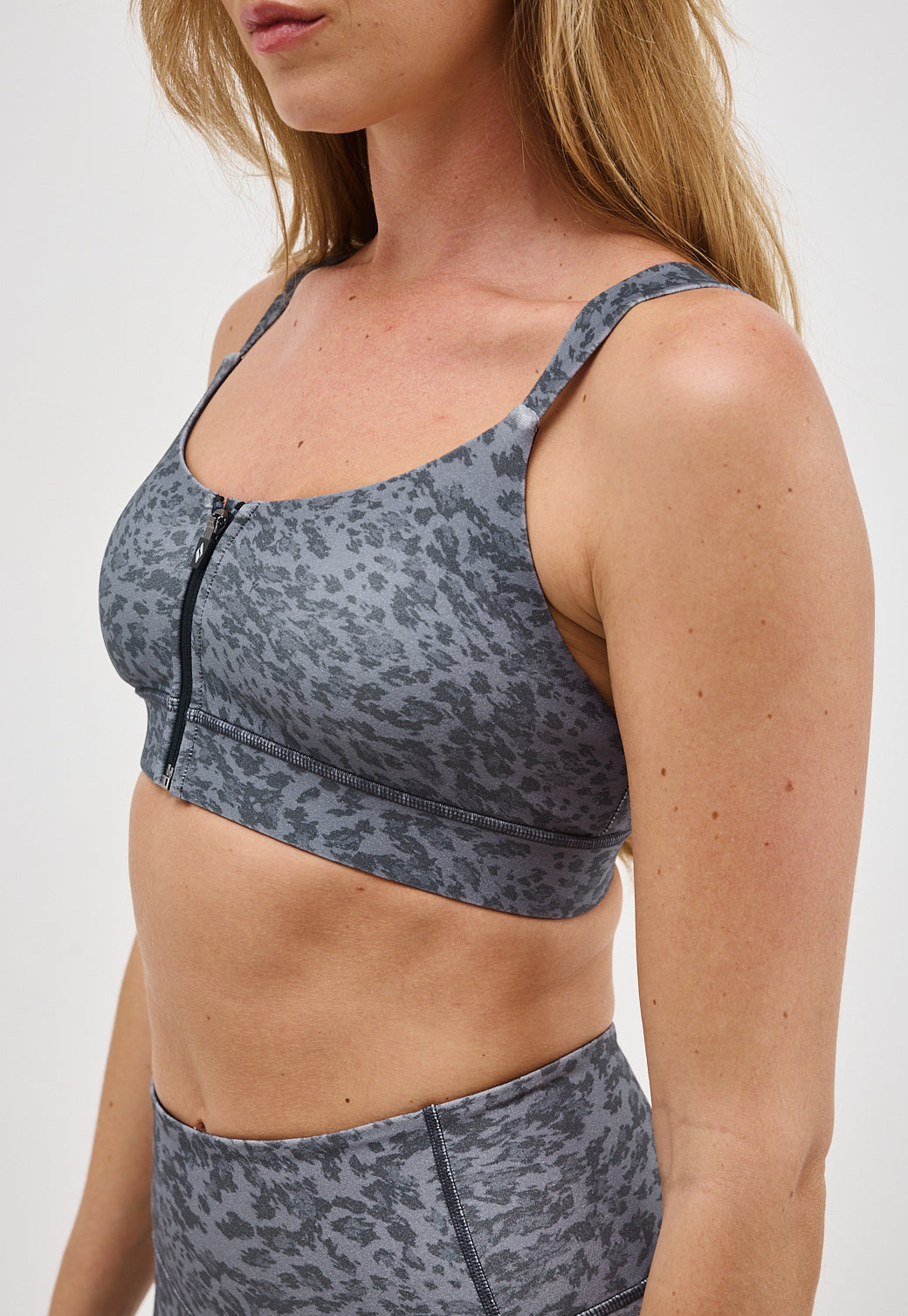 חזיית ספורט GO WALK