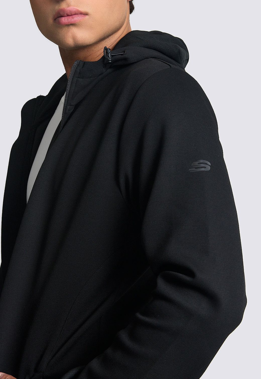 ג'קט אינטרלוק עם קפוצ'ון