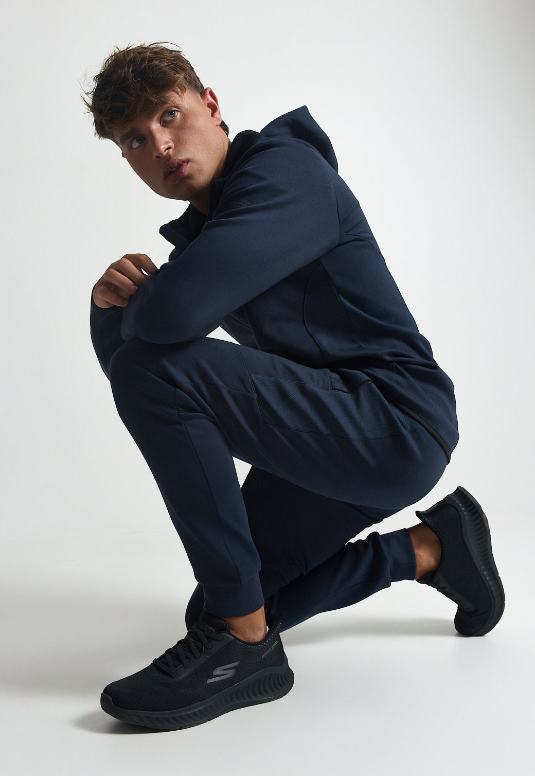 ג'קט אינטרלוק עם קפוצ'ון