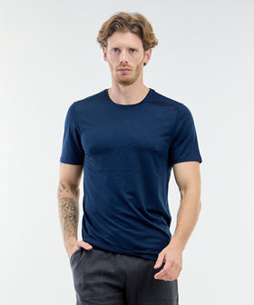 טישירט מנדף צבע נייבי