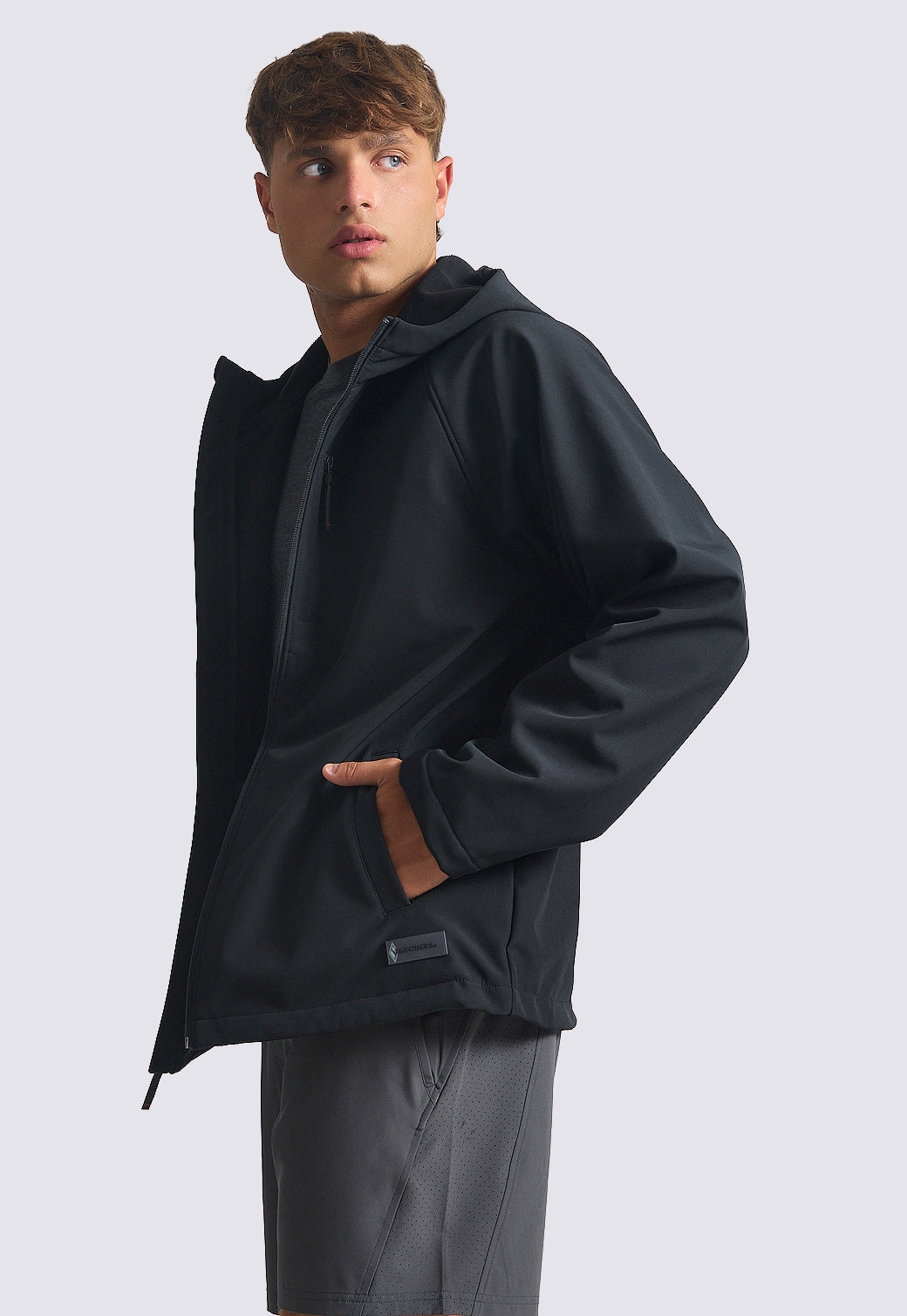 מעיל ספורטיבי