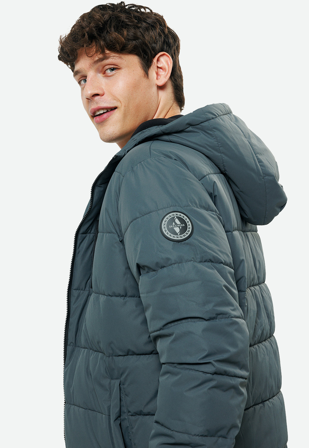 מעיל עם קפוצ'ון