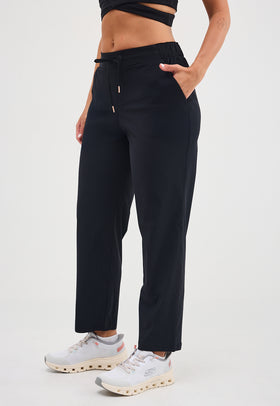 מכנסי SLIP INS נוחים צבע: שחור