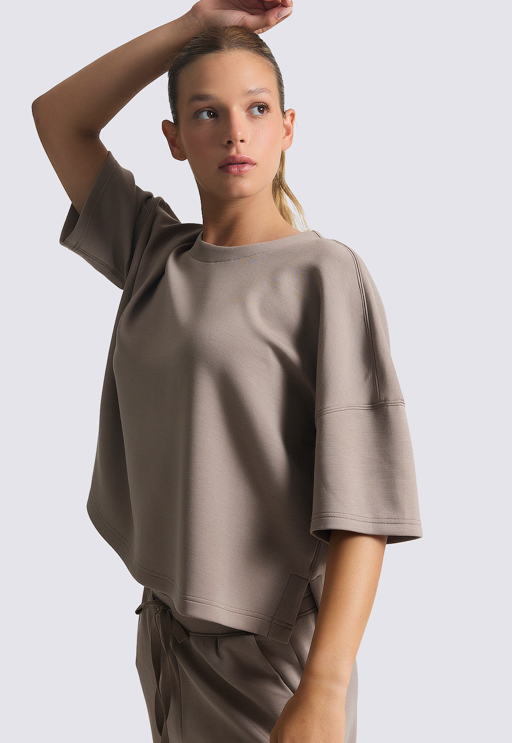 חולצה קצרה רפויה