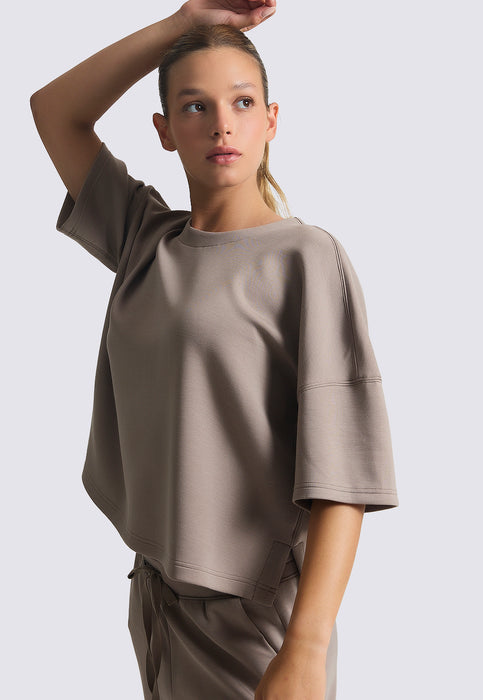 חולצה קצרה רפויה