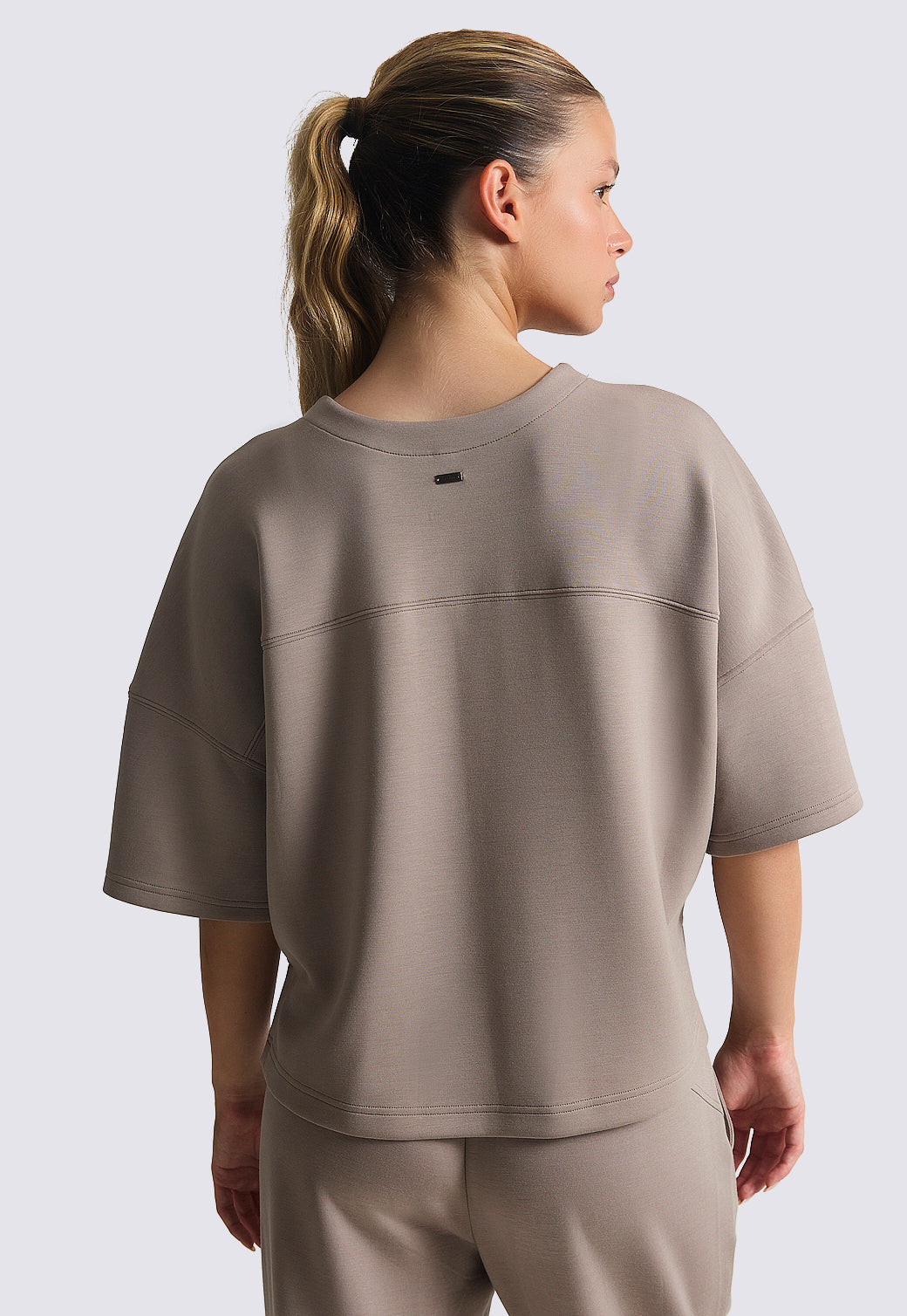 חולצה קצרה רפויה