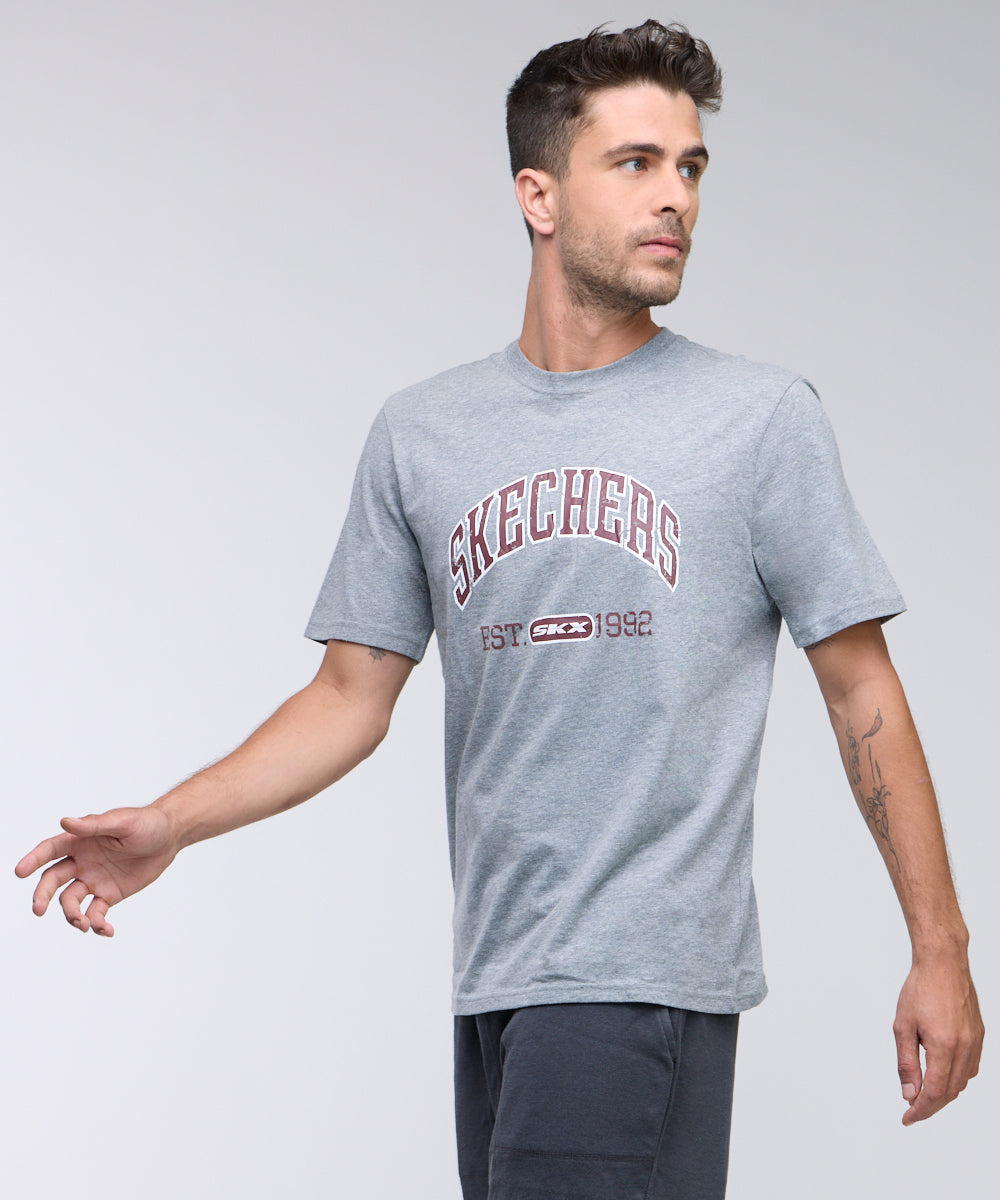 טישירט קצר עם הדפס לוגו