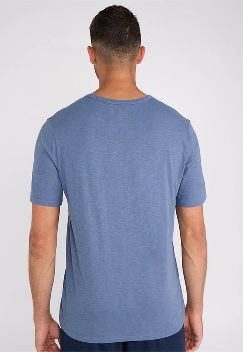 טישרט קצר עם כיס קדמי