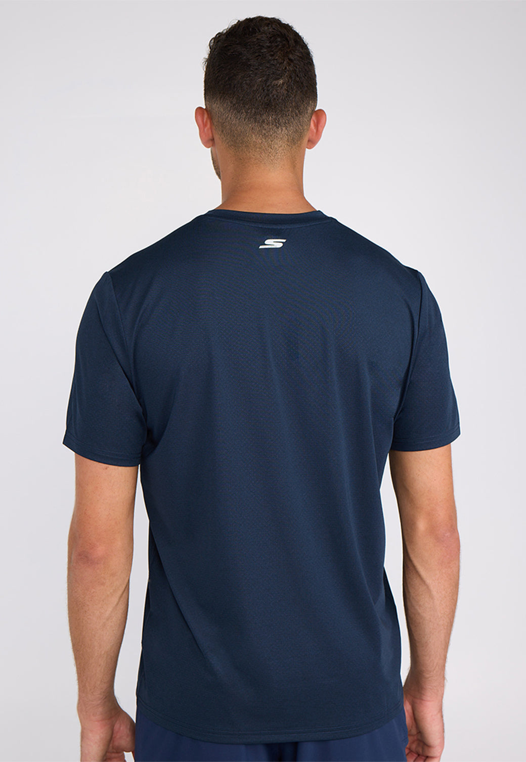 חולצת אימון מנדפת