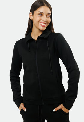 עליונית אינטרלוק עם לוגו רקום צבע שחור