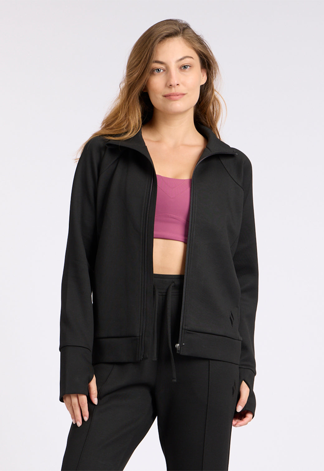 עליונית אינטרלוק עם לוגו רקום