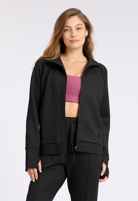 עליונית אינטרלוק עם לוגו רקום צבע: שחור