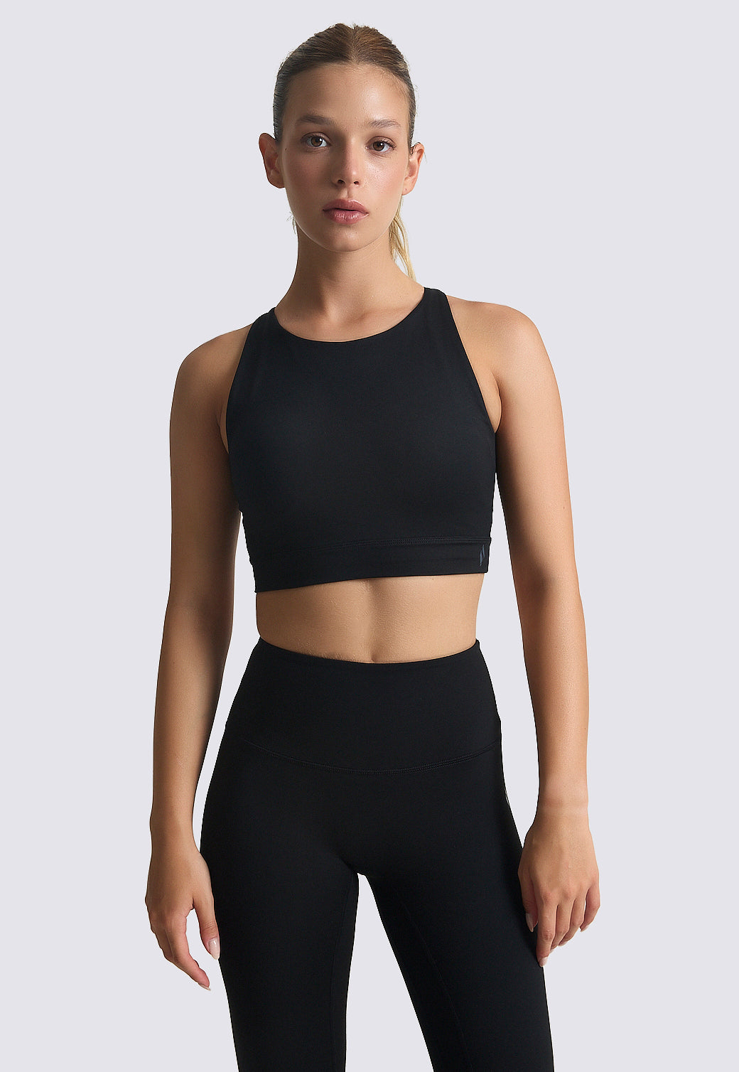 טופ אימון מנדף