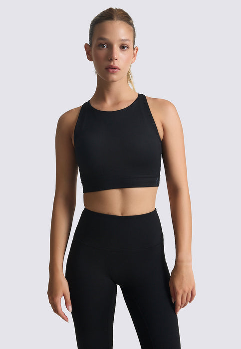 טופ אימון מנדף