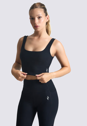 טופ ספורט צבע שחור