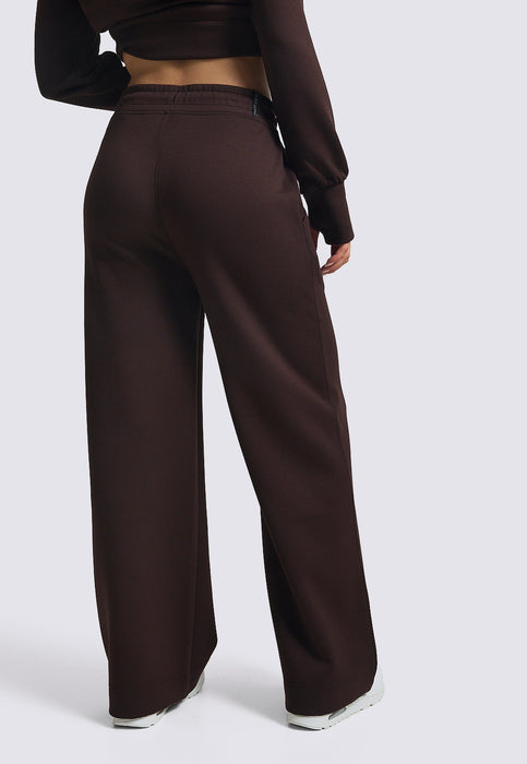 מכנס אינטרלוק בגיזרה מתרחבת