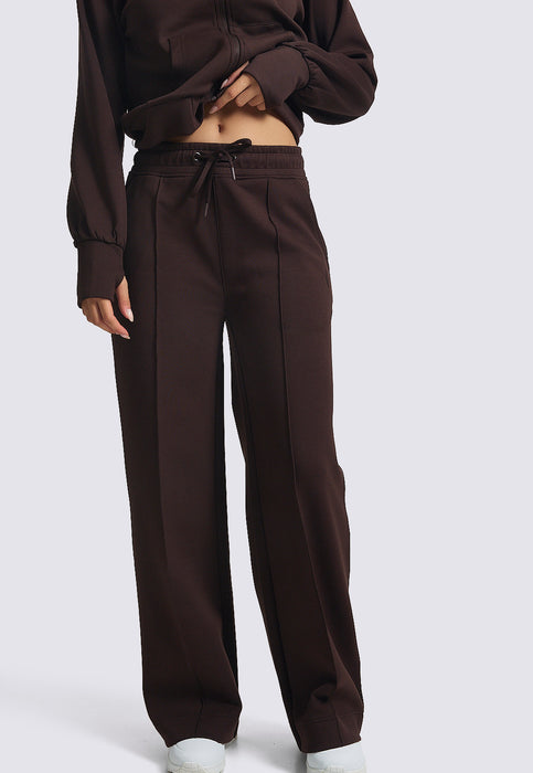 מכנס אינטרלוק בגיזרה מתרחבת