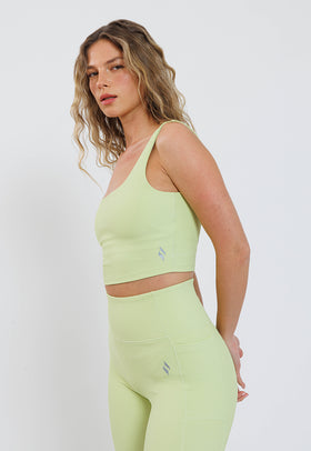 טופ ספורט צבע: ירקרק