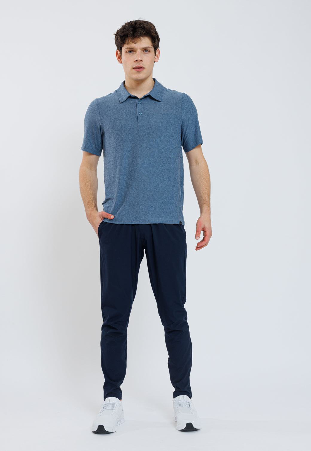 חולצת פולו קצרה