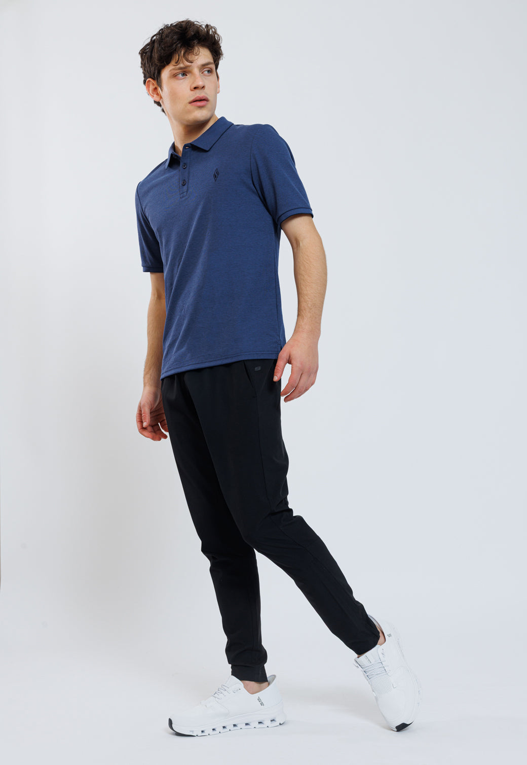 חולצת פולו קצרה