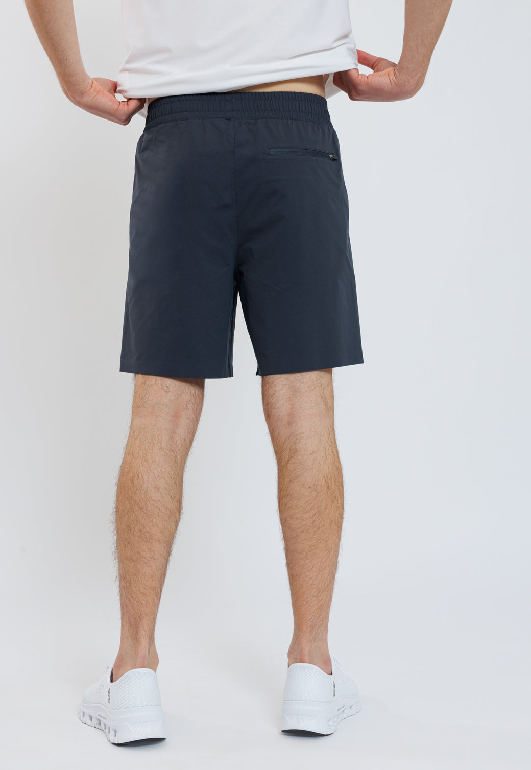 מכנס קצר עם לוגו