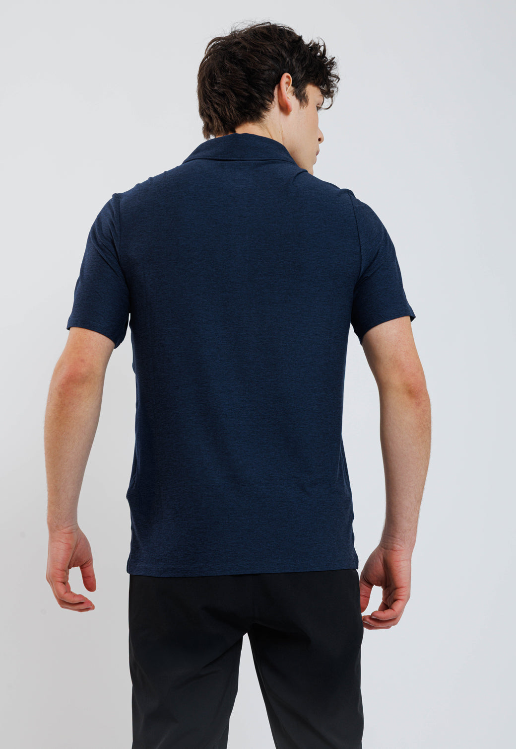 חולצת פולו קצרה