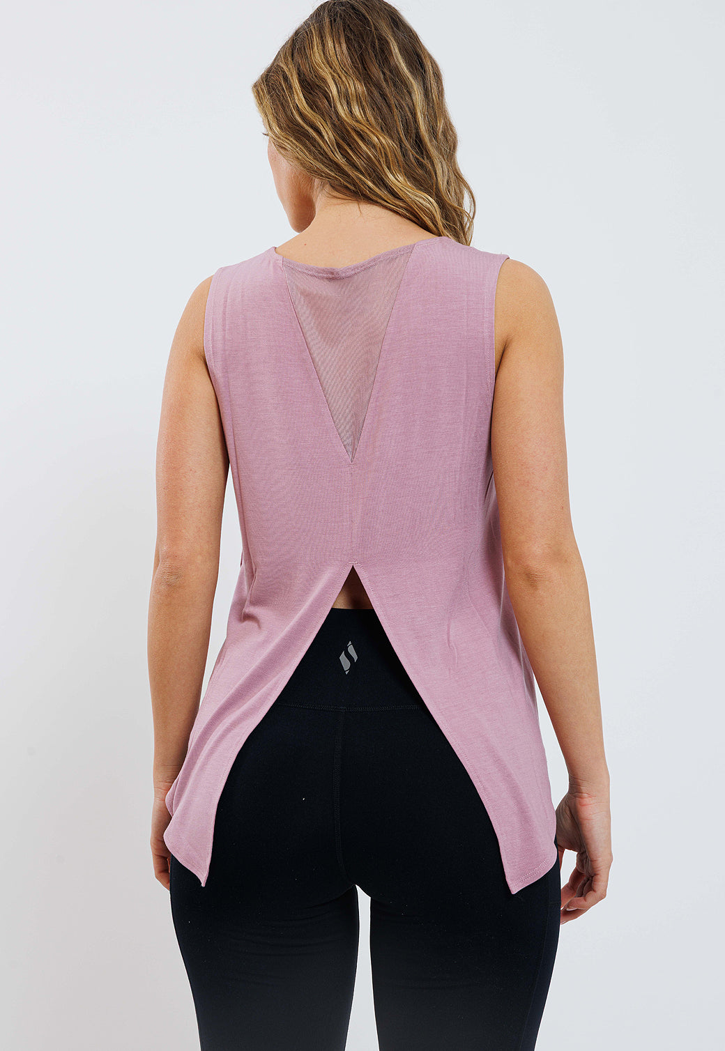 גופיית ספורט