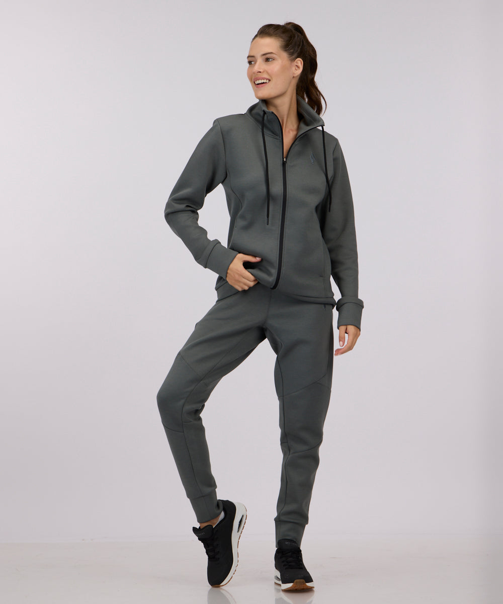 עליונית אינטרלוק עם לוגו רקום